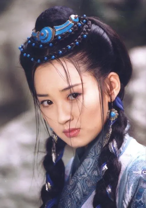 美女照片真人图片背面_美女高雅造型
