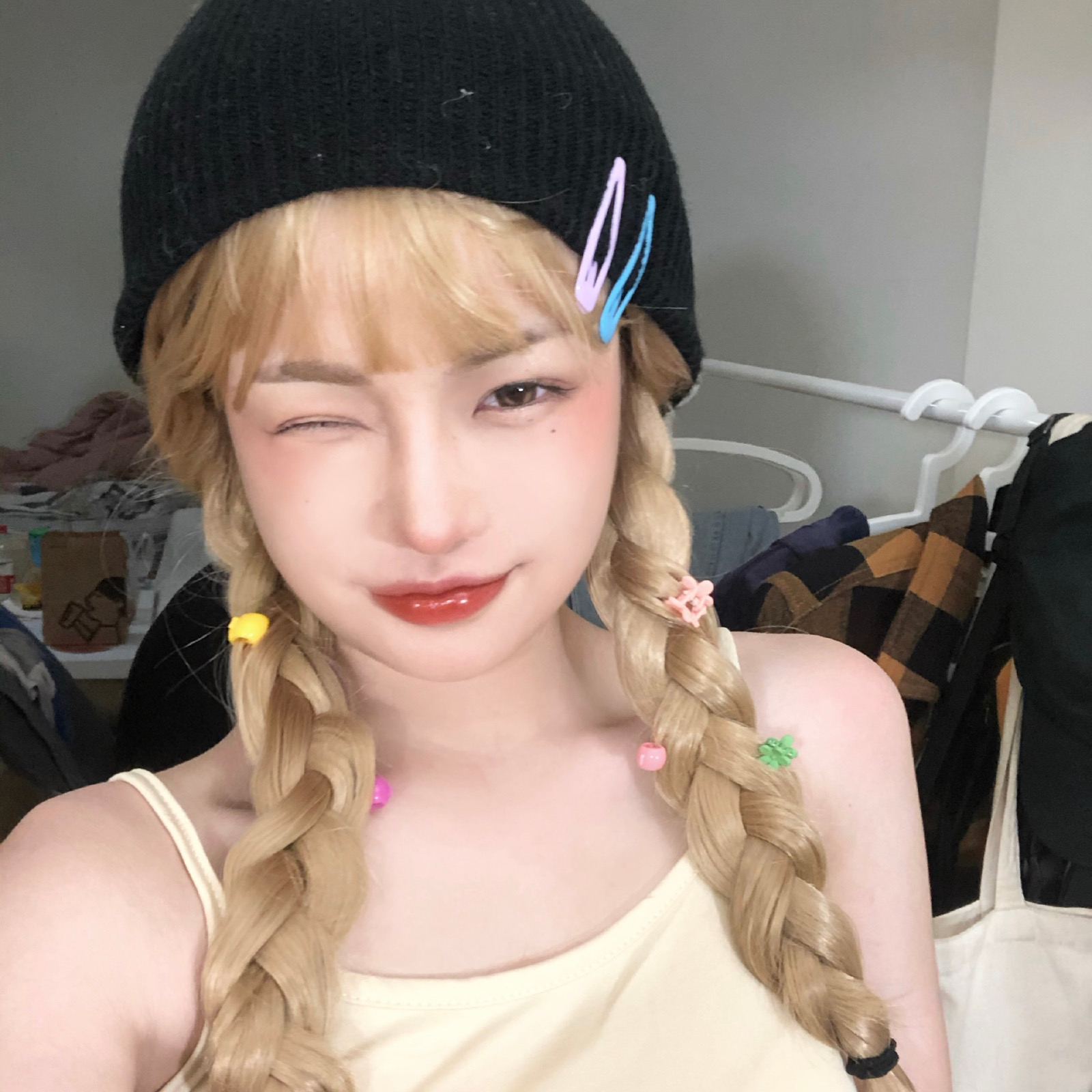 美女头像真人高冷_美女壁纸手机壁纸