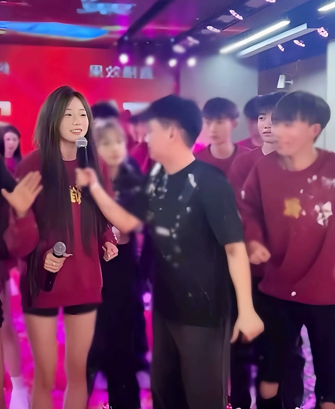 美女头像ai_美女头像真人