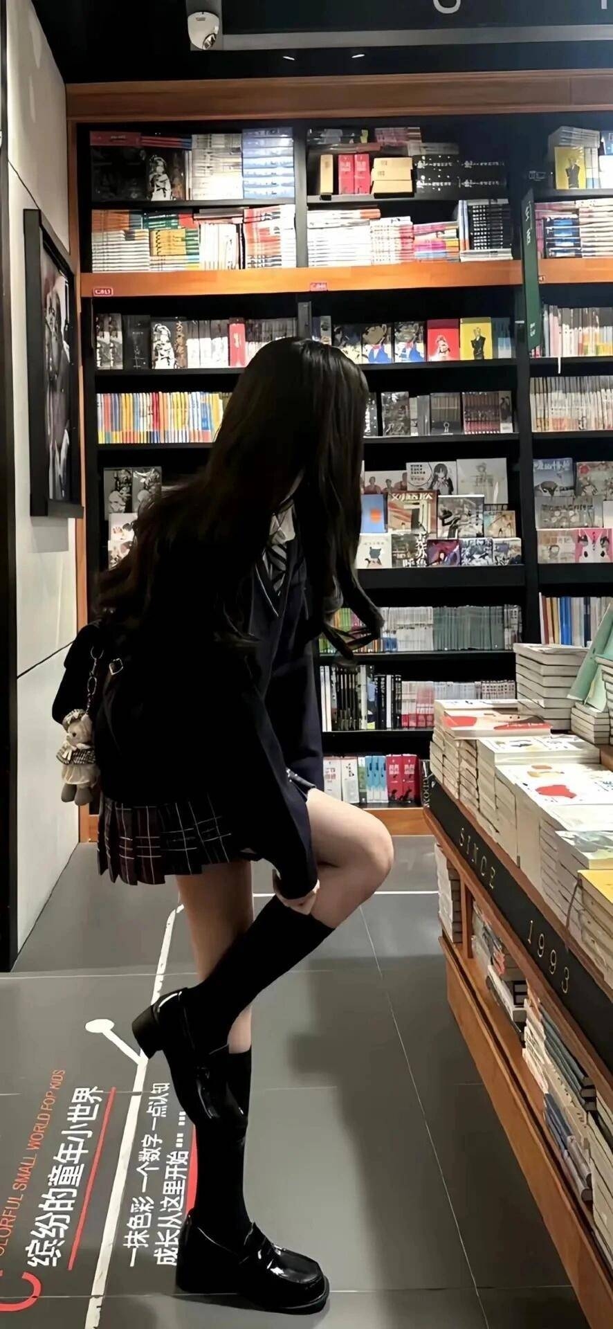 美女头像真人_美女壁纸动漫