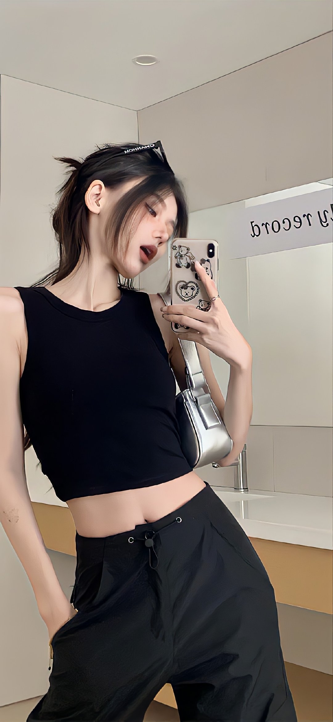 美女高雅造型_美女壁纸手机壁纸