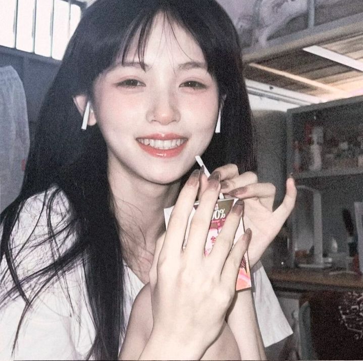 美女高雅造型_美女头像图片真人