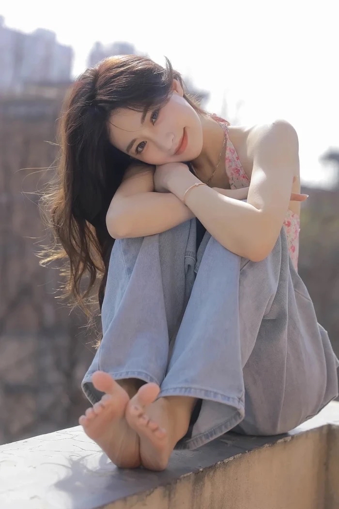 美女照片游泳写真素材_美女照片性格