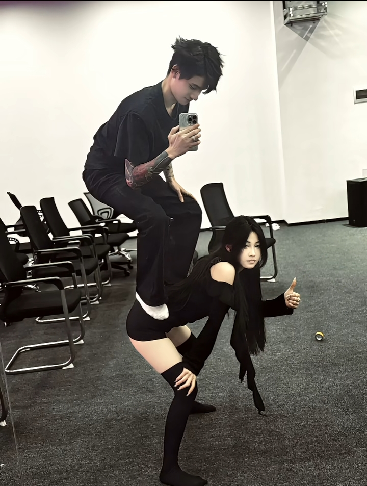 美女头像甜美_美女图片微信头像侧脸