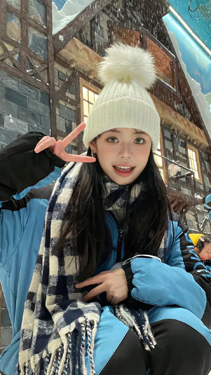 美女自拍_美女头像一个人
