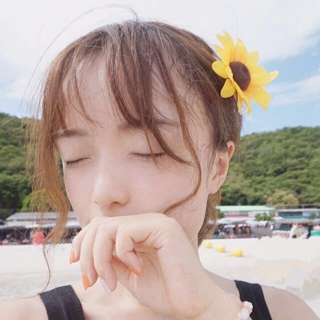 美女图片微信头像高清头像_美女图片微信头像背影高清