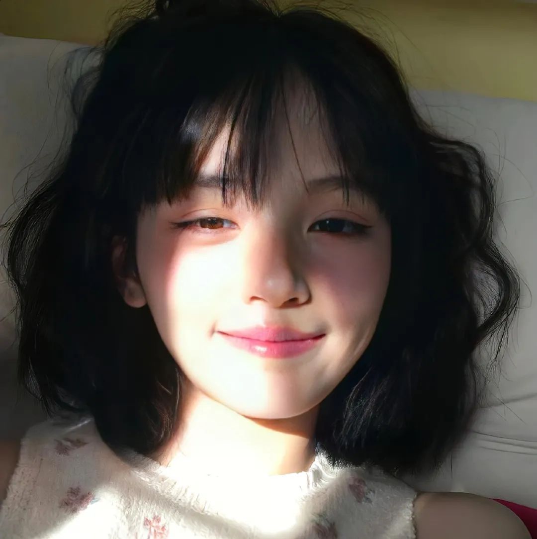 美女头像甜美背影_美女照片