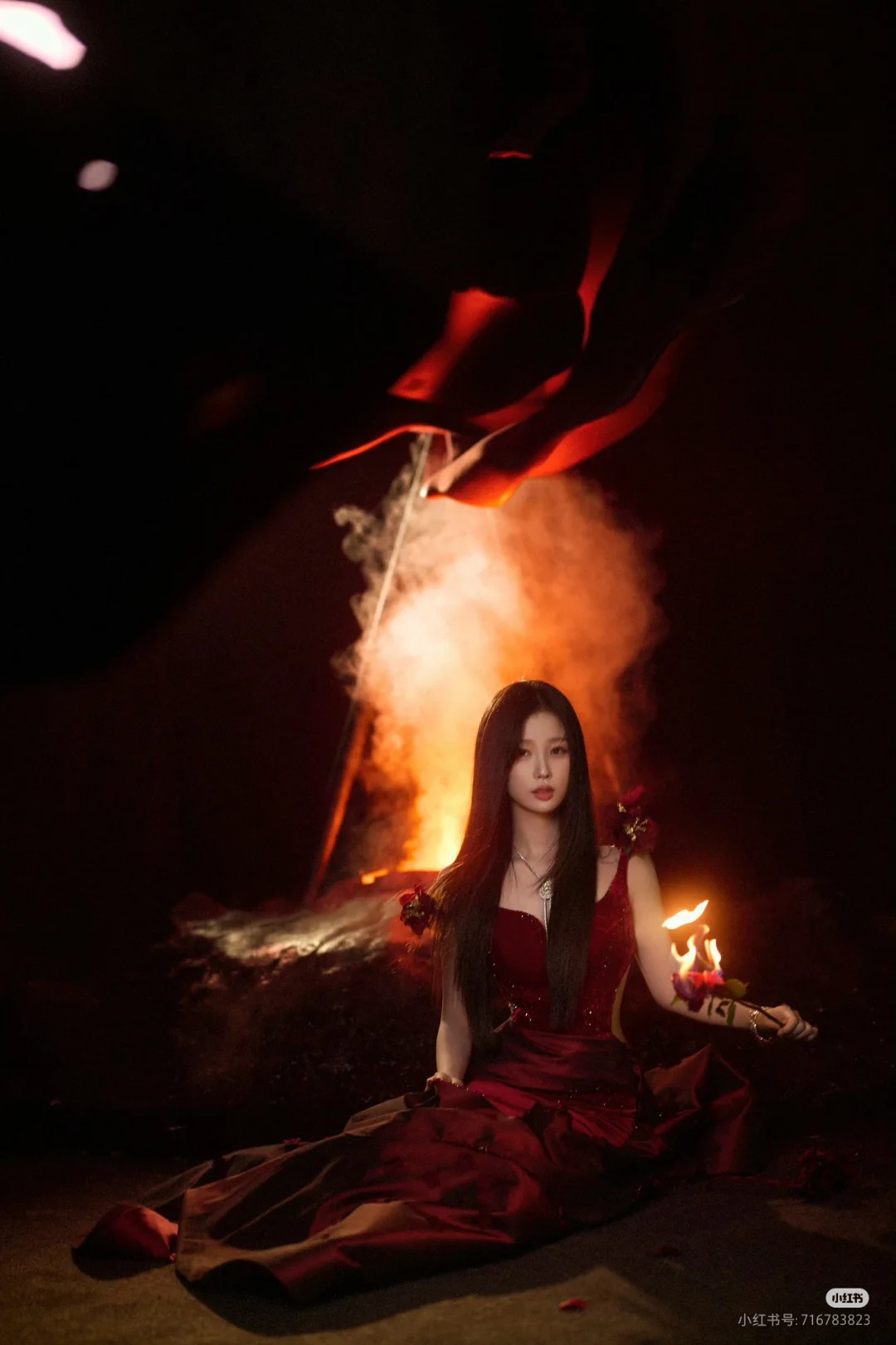 美女图片微信头像背影酷霸气_美女图片微信头像侧脸