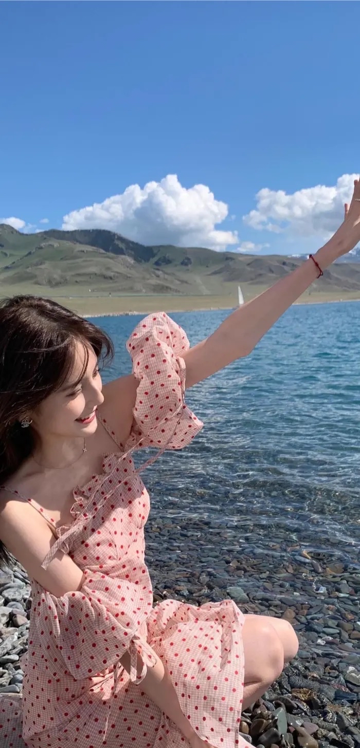 美女壁纸手机壁纸_美女图片微信头像背影高清