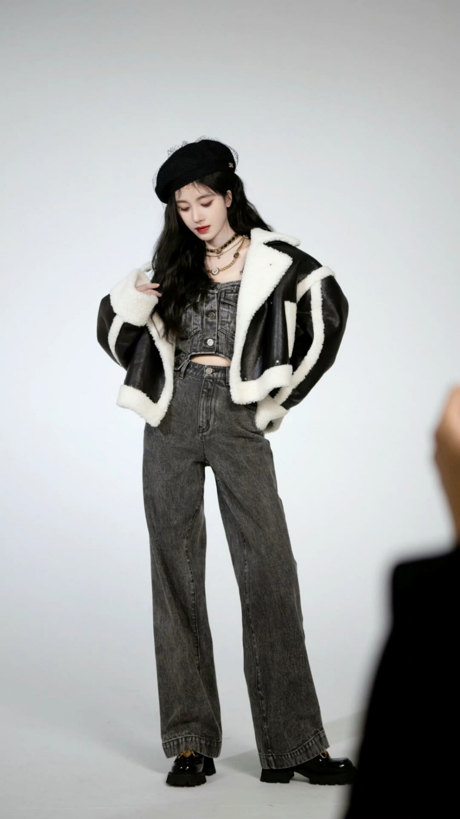 美女壁纸4k高清清纯_美女壁纸手机壁纸图片身材养眼