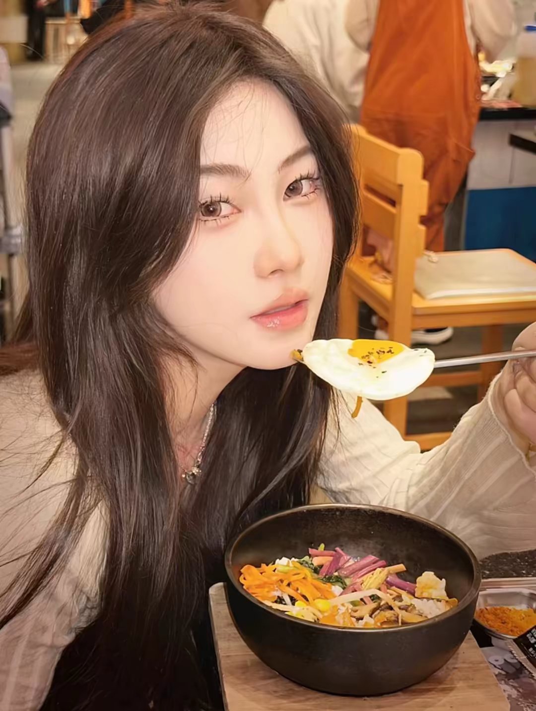 美女头像真人版_美女自拍