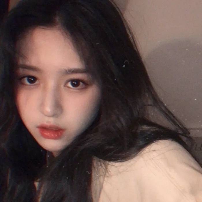 美女头像甜美背影_美女头像真人头像高冷