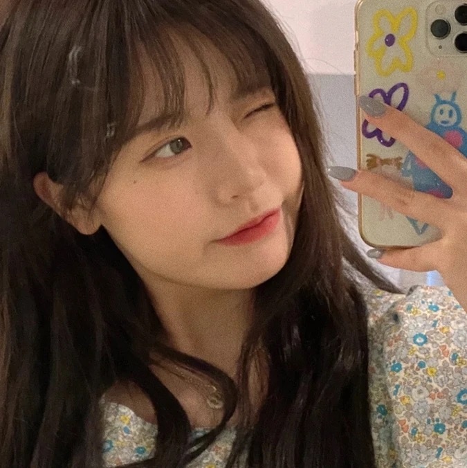 美女图片微信头像侧脸_美女图片微信头像真人