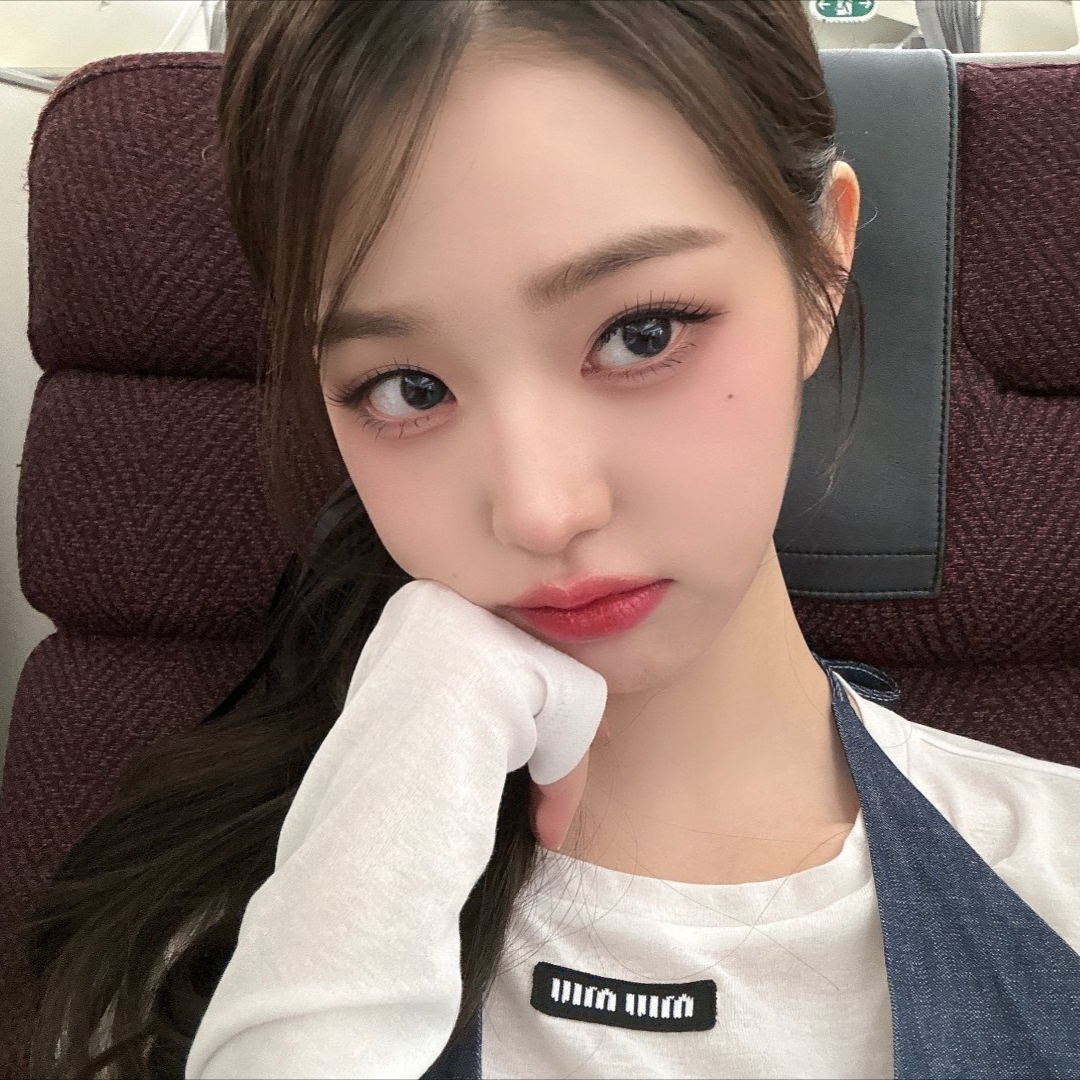 美女壁纸锁屏_美女壁纸手机壁纸图片身材养眼