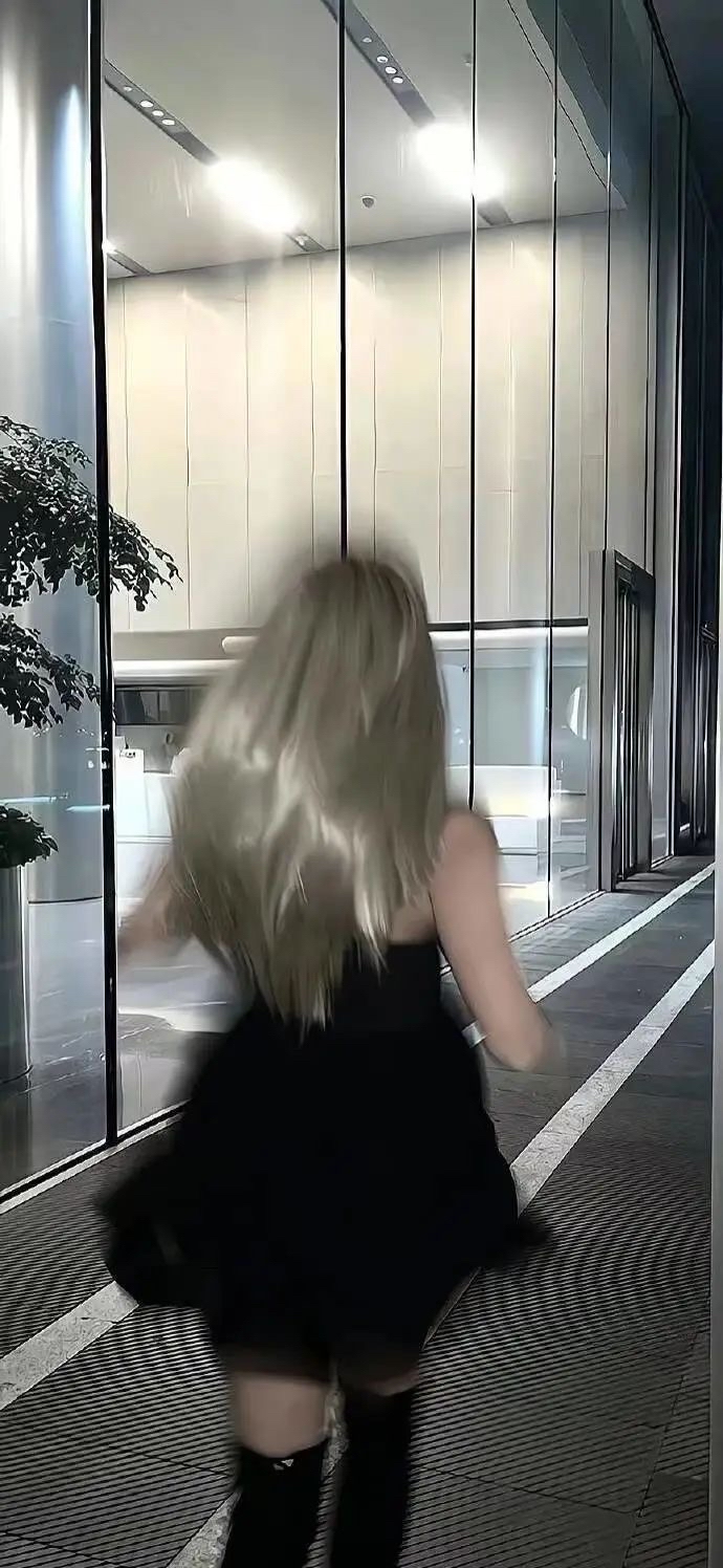 美女头像照片_美女头像真人氛围感
