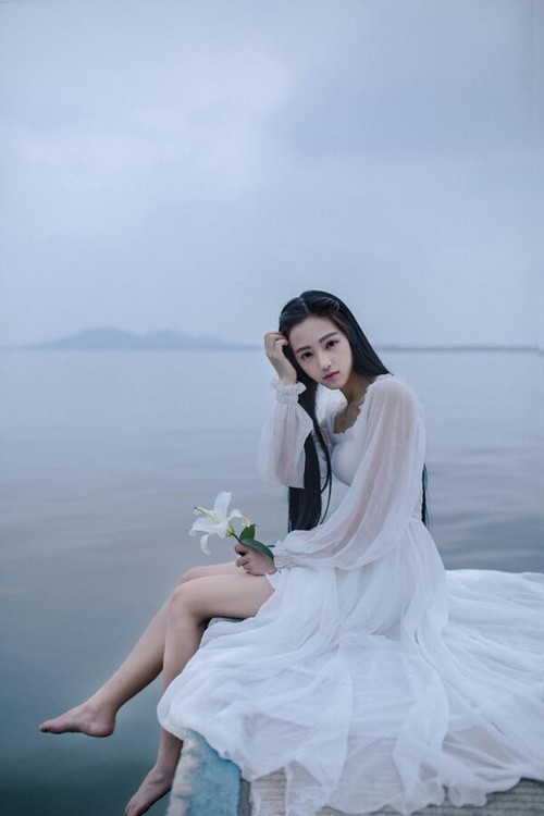 手绘头像酷黑白写实卡通人物版形象设计真人照片漫画定制作淘宝网_美女照片背影侧面唯美