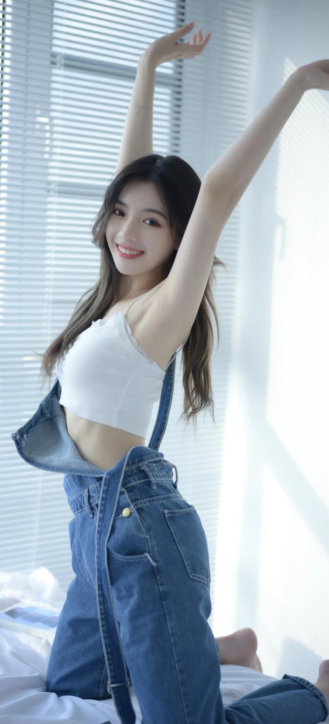 居家养眼清纯可爱小姐姐美女壁纸_美女头像真人甜美