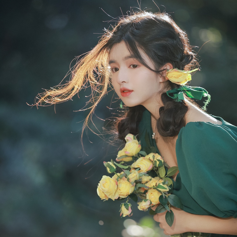 墨茨收集女头真人头像欧美_美女头像