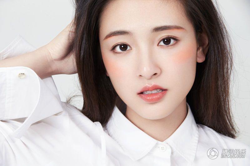 美女照片游泳中国_美女头像真人