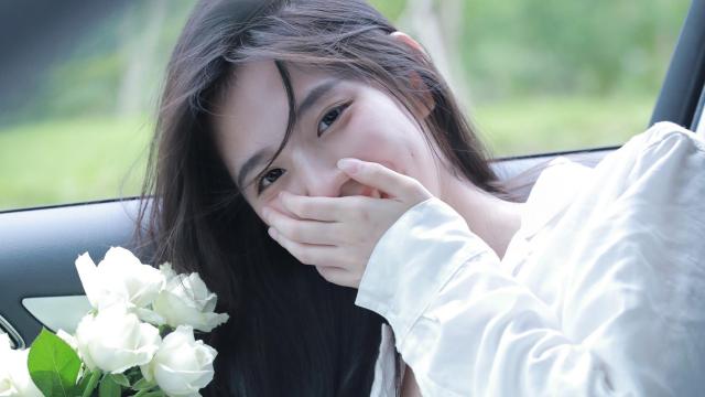 企业微信截图_美女高雅造型