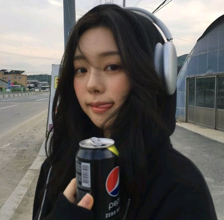 美女照片性格_美女时尚街拍