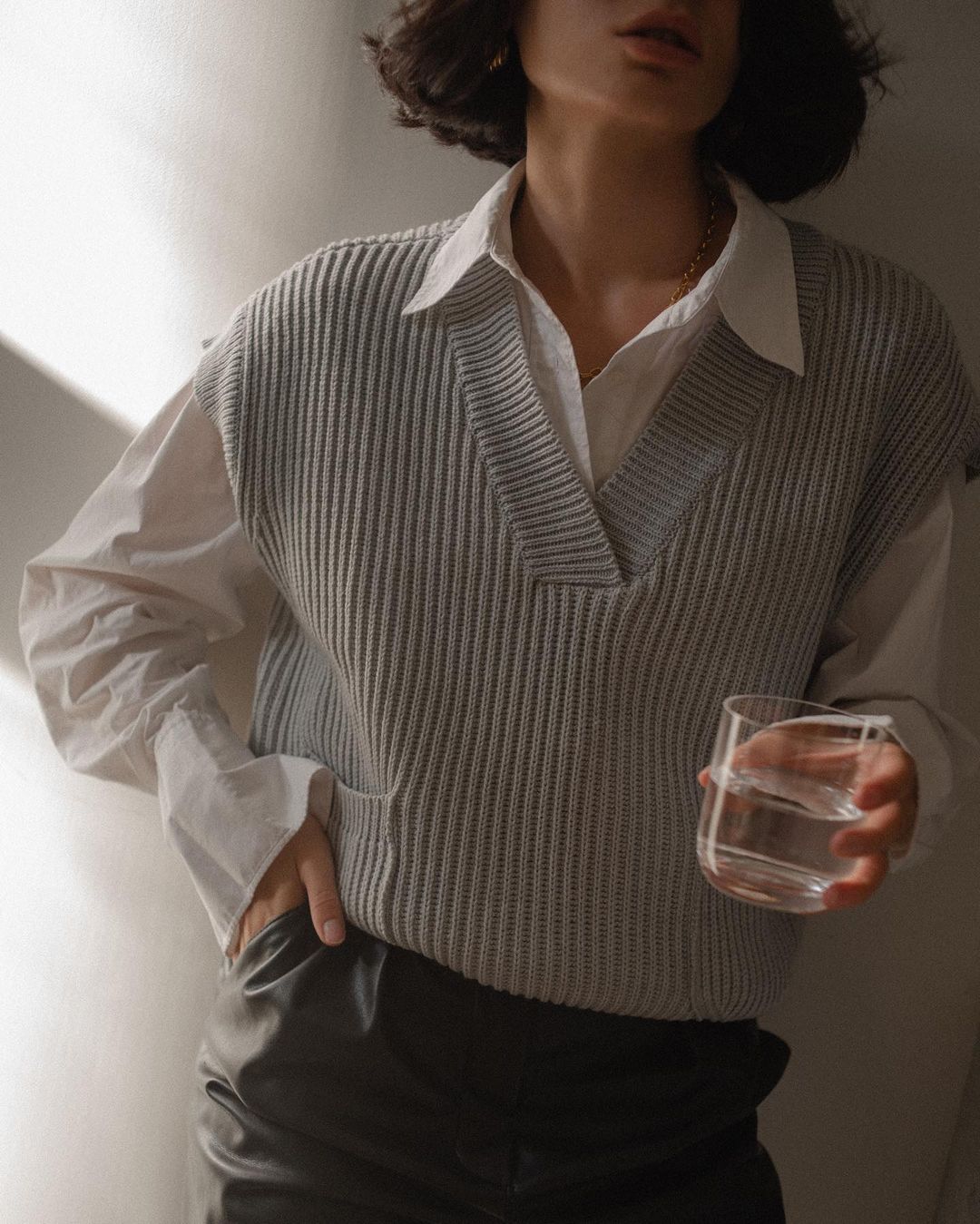 美女高雅造型_美女壁纸