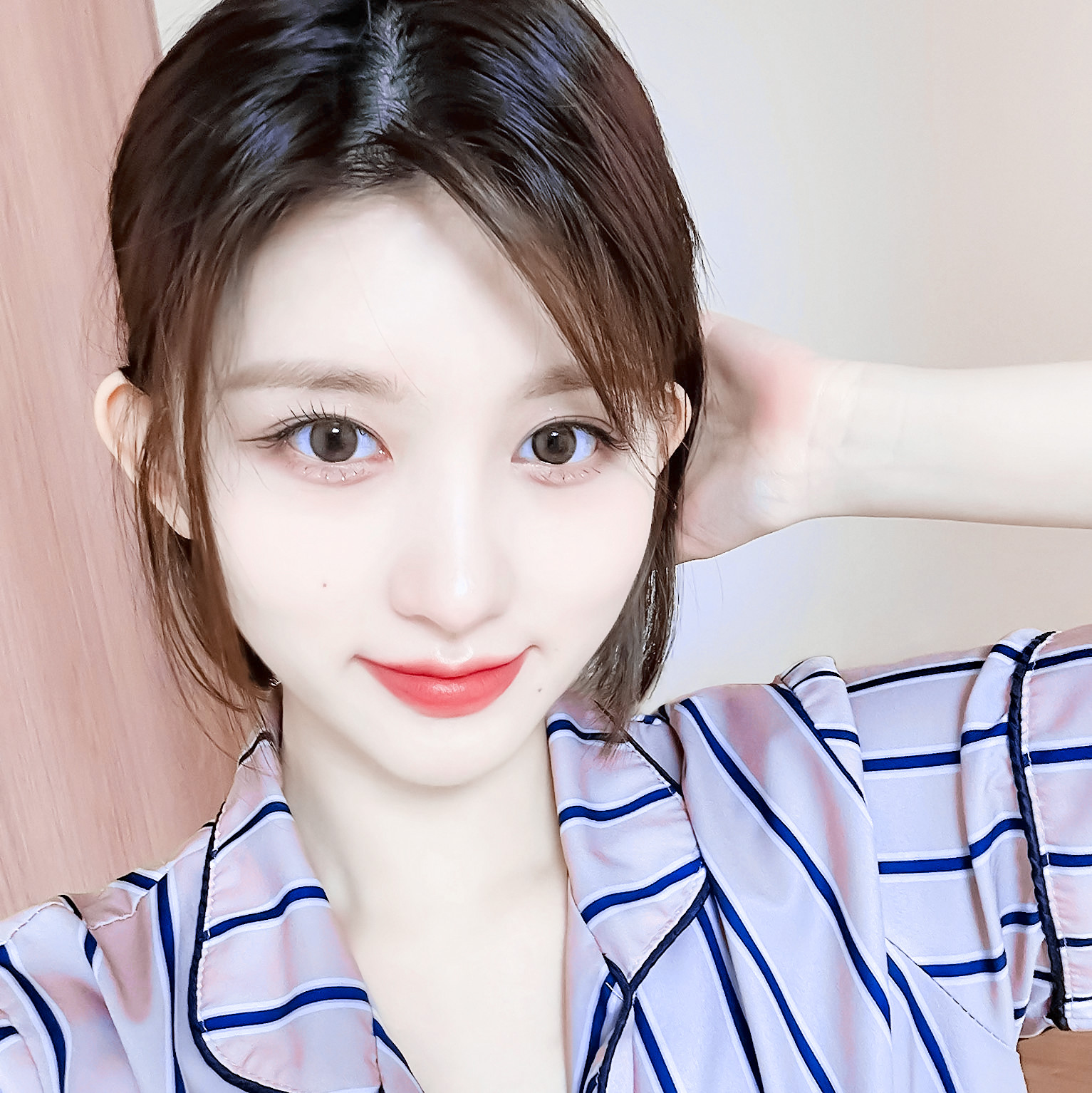 美女壁纸手机壁纸_美女头像甜美头像