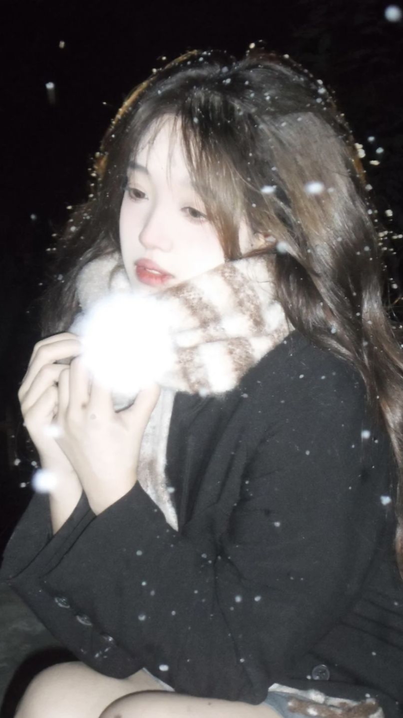 美女壁纸图片2025最新款_美女壁纸风景