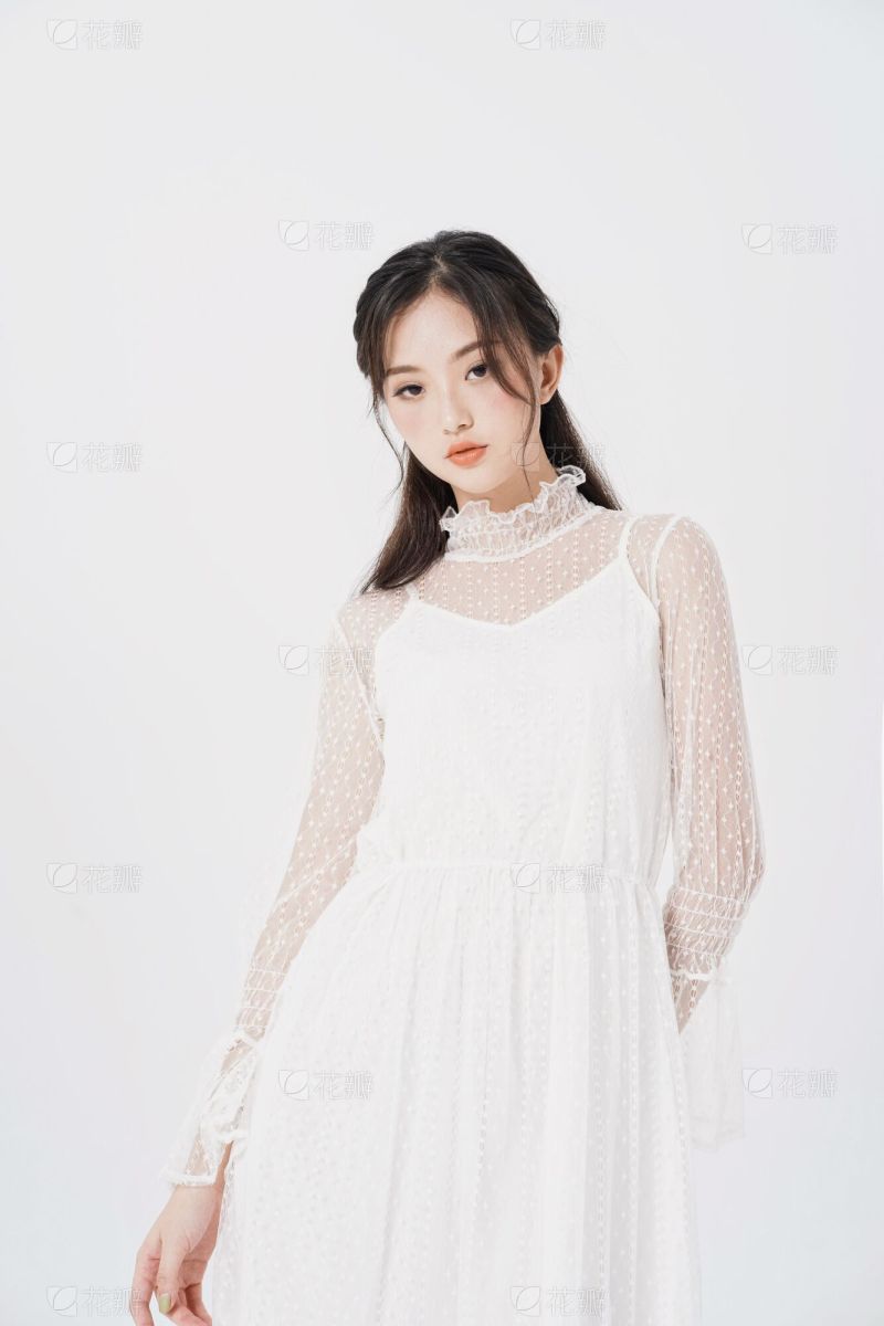 文体娱乐晒照亮片轻动效竖版视频的亮片轻动效营造唯美氛围可添加张照片或视频_美女照片头像真人图片
