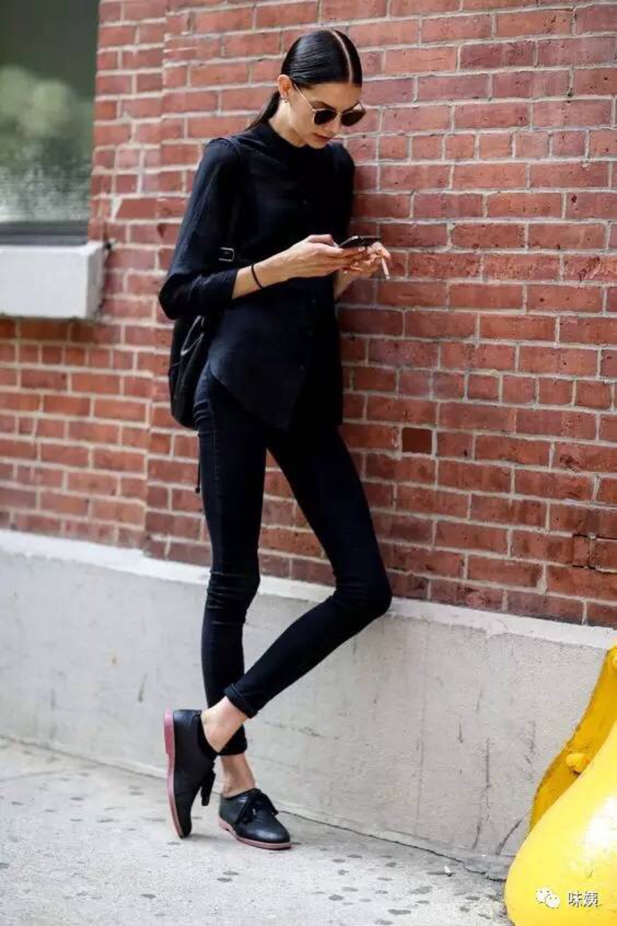 美女照片手机挡脸头像_美女照片侧脸好看头像
