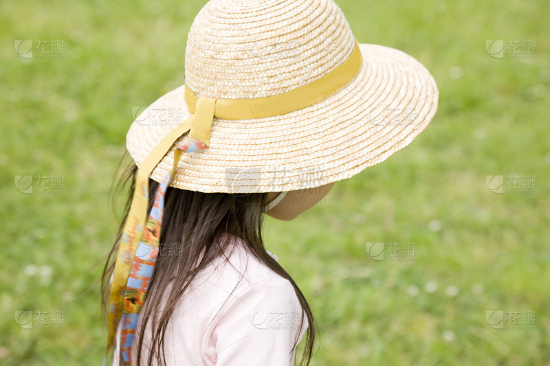 日落时海边的美女_美女图片微信头像背影酷霸气