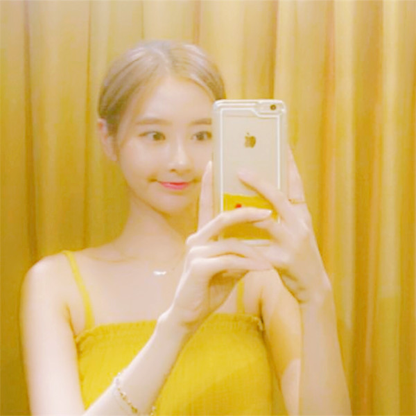 美女自拍_美女头像可爱霸气高冷
