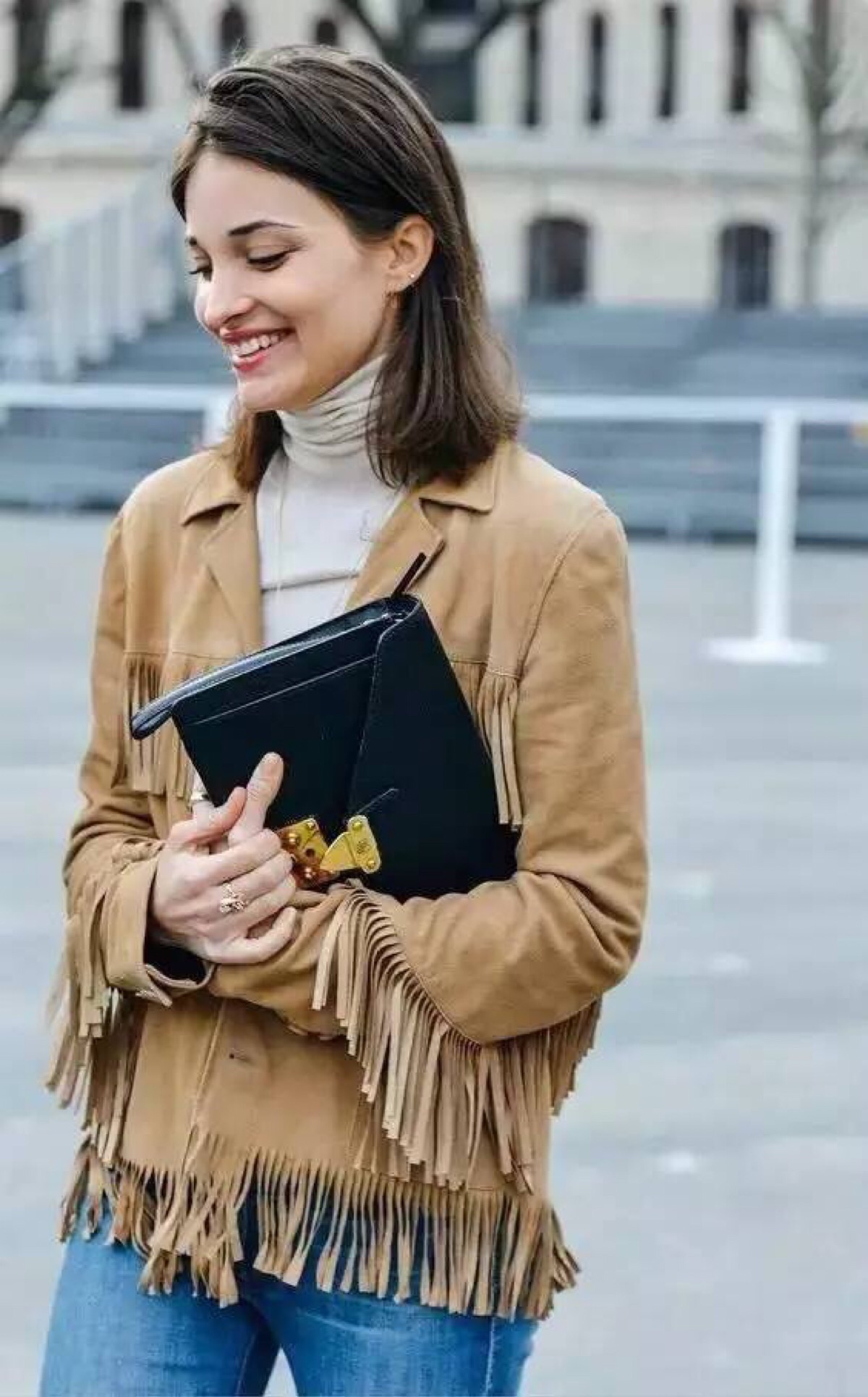 美女头像真人微信_美女高雅造型