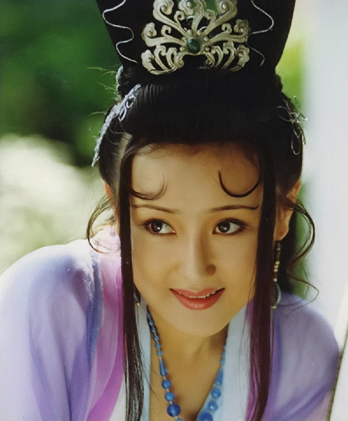 美女壁纸手机壁纸图片身材养眼_美女时尚街拍