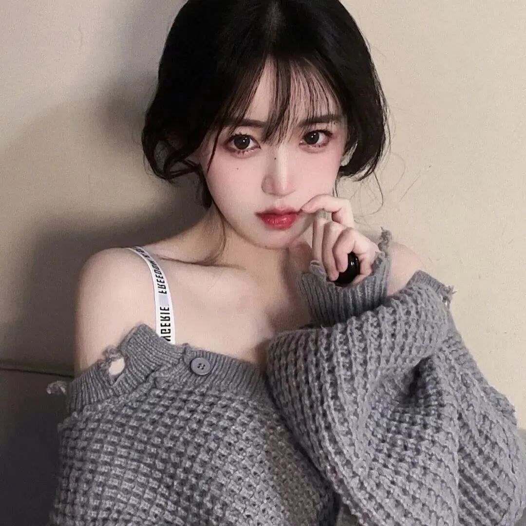 美女头像真人可爱_美女头像真人高冷