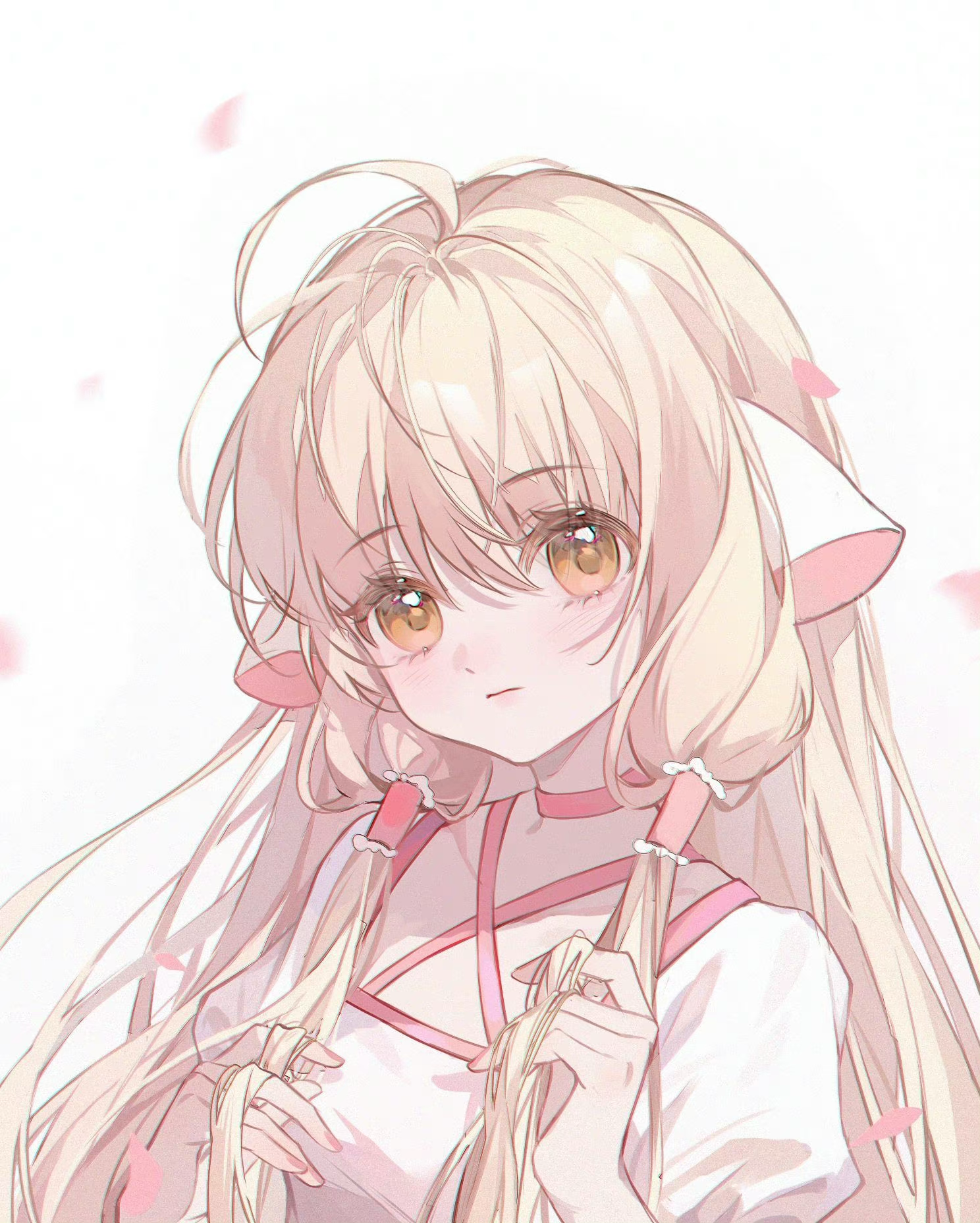 可可爱爱古灵精怪的紫发少女动漫头像小红书_美女头像漂亮