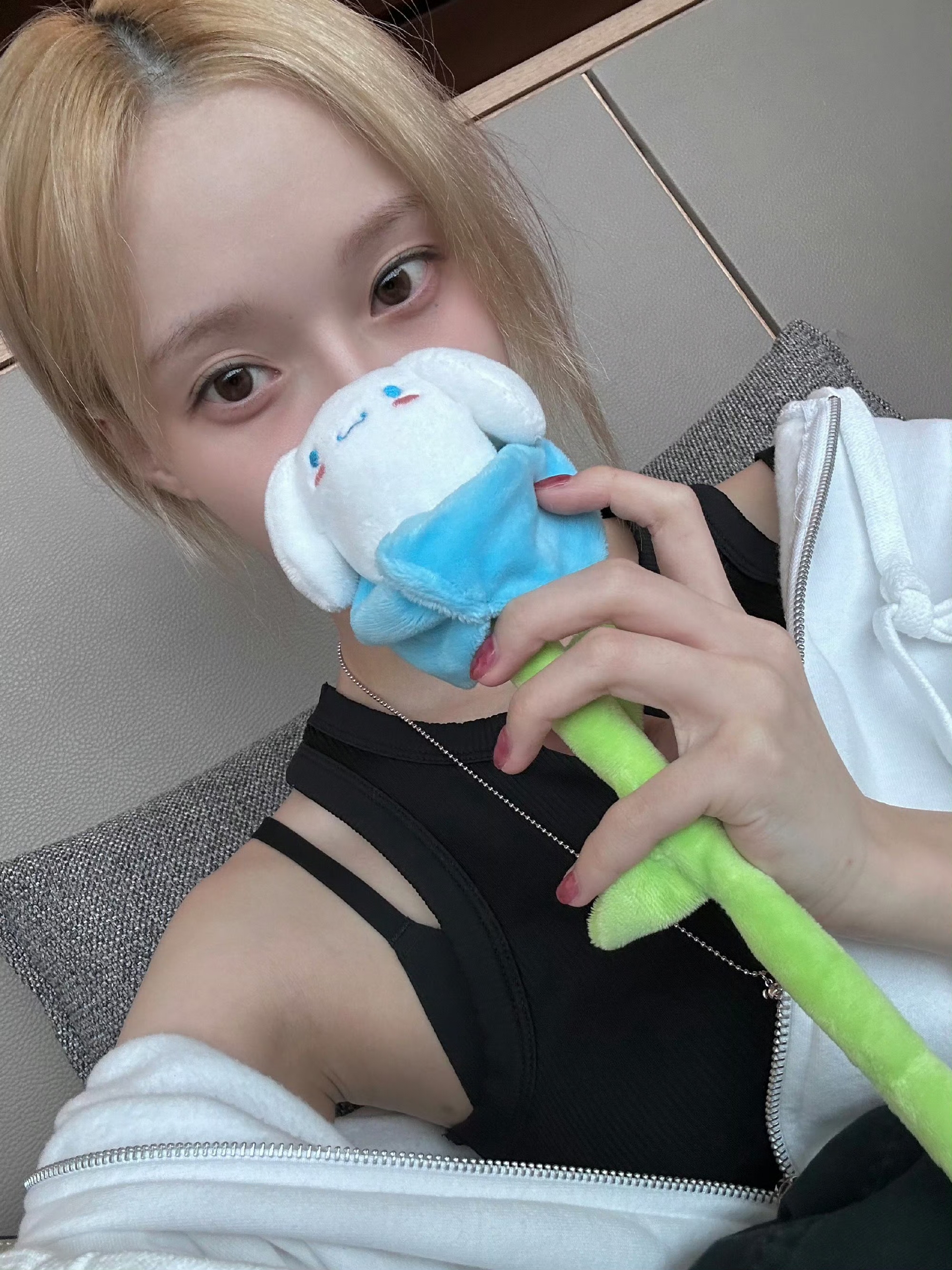 人间大炮2美女照片背影侧面