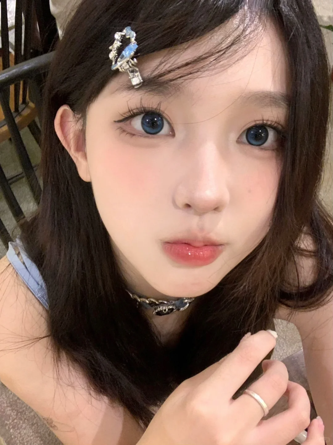 美发女生发型人像_美女高雅造型