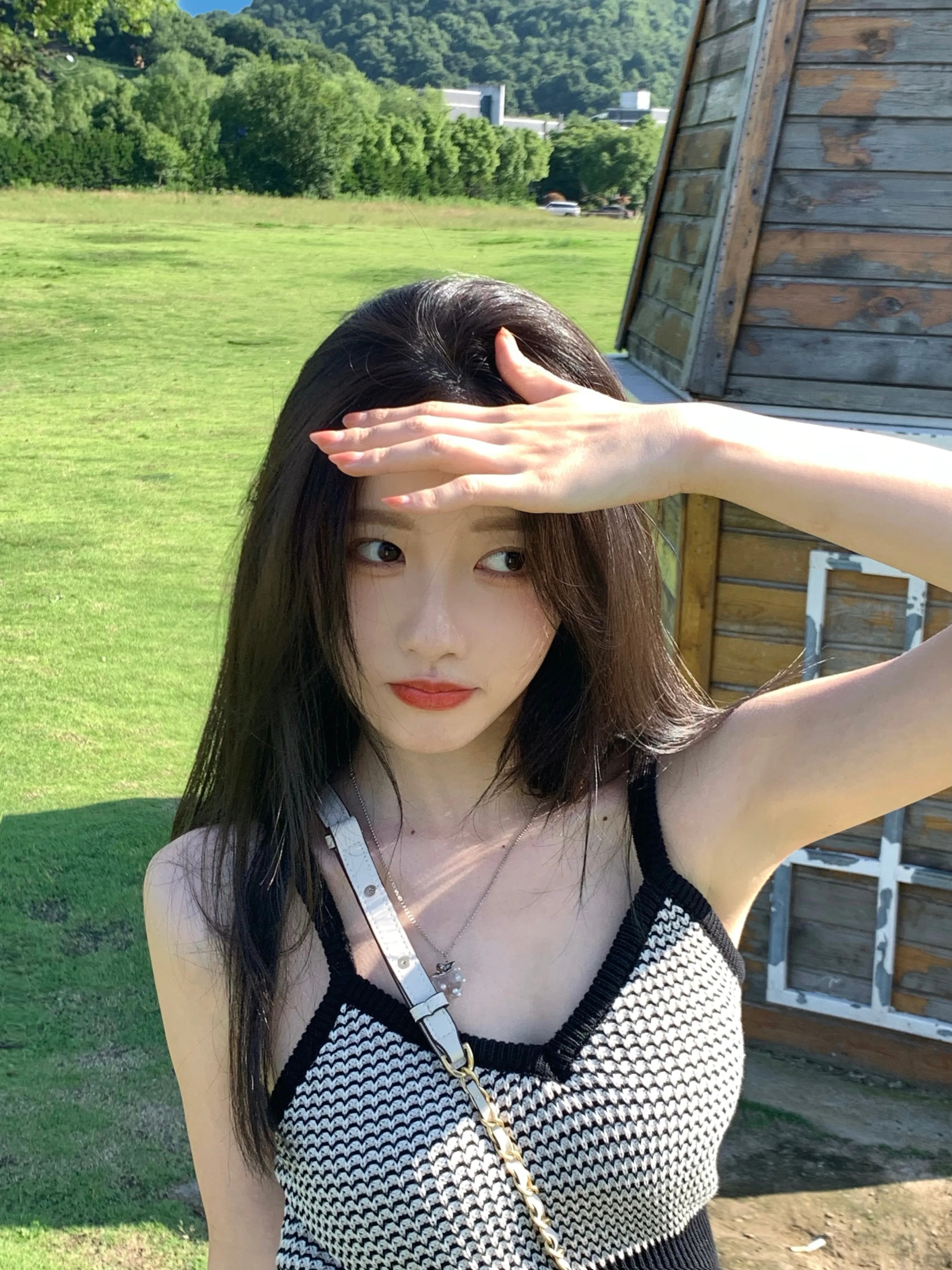白鹿采集别致的七_美女头像