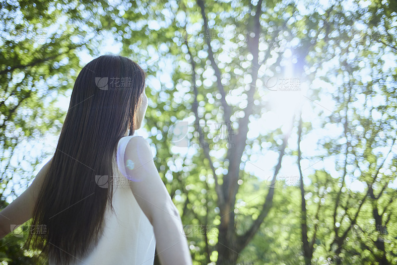 平静的时刻_美女头像真人职业