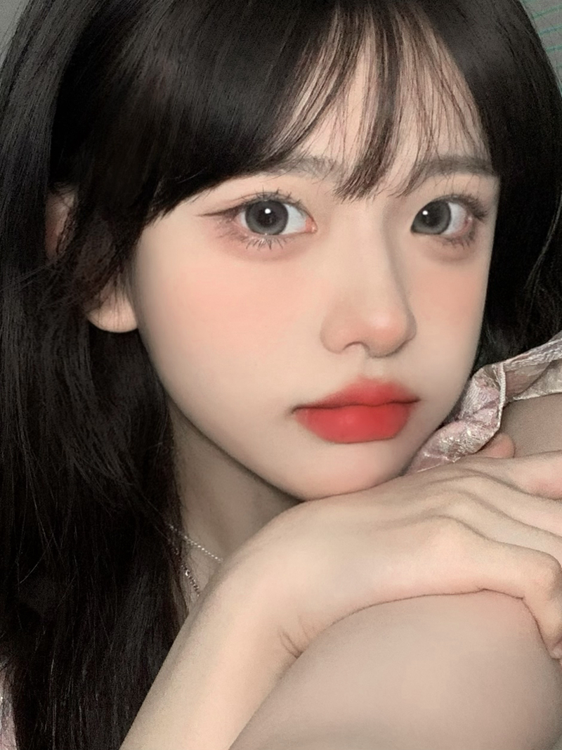 雪中小红书_美女头像甜美