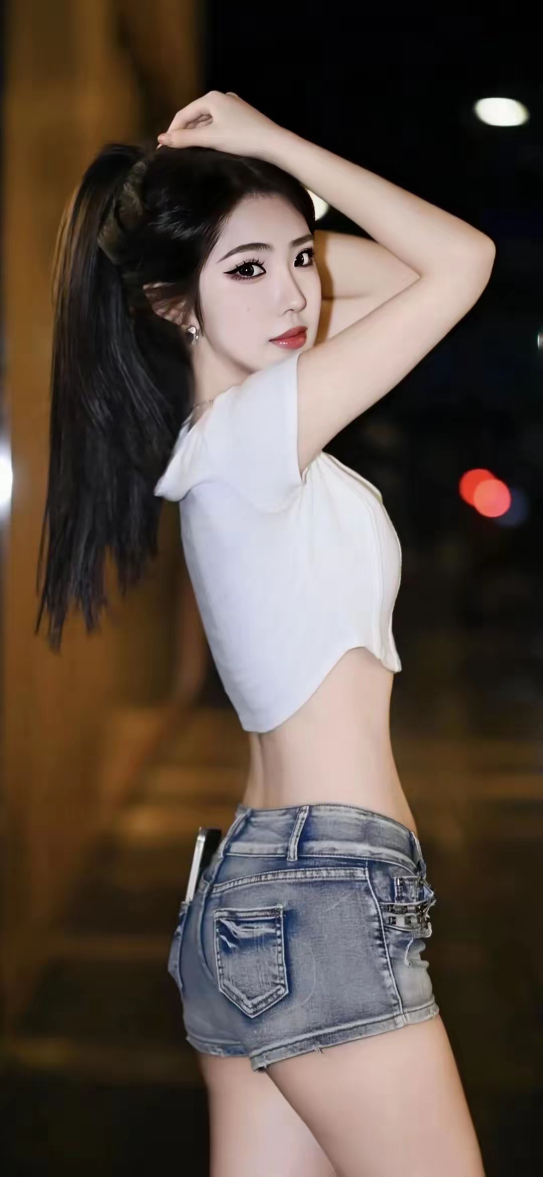 乘风破浪美女高雅造型