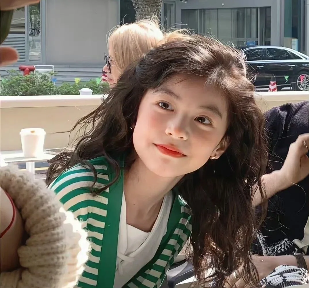落日美女头像校花_美女头像真人微信