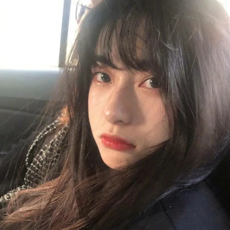 鬼马保镖贼美人美女壁纸