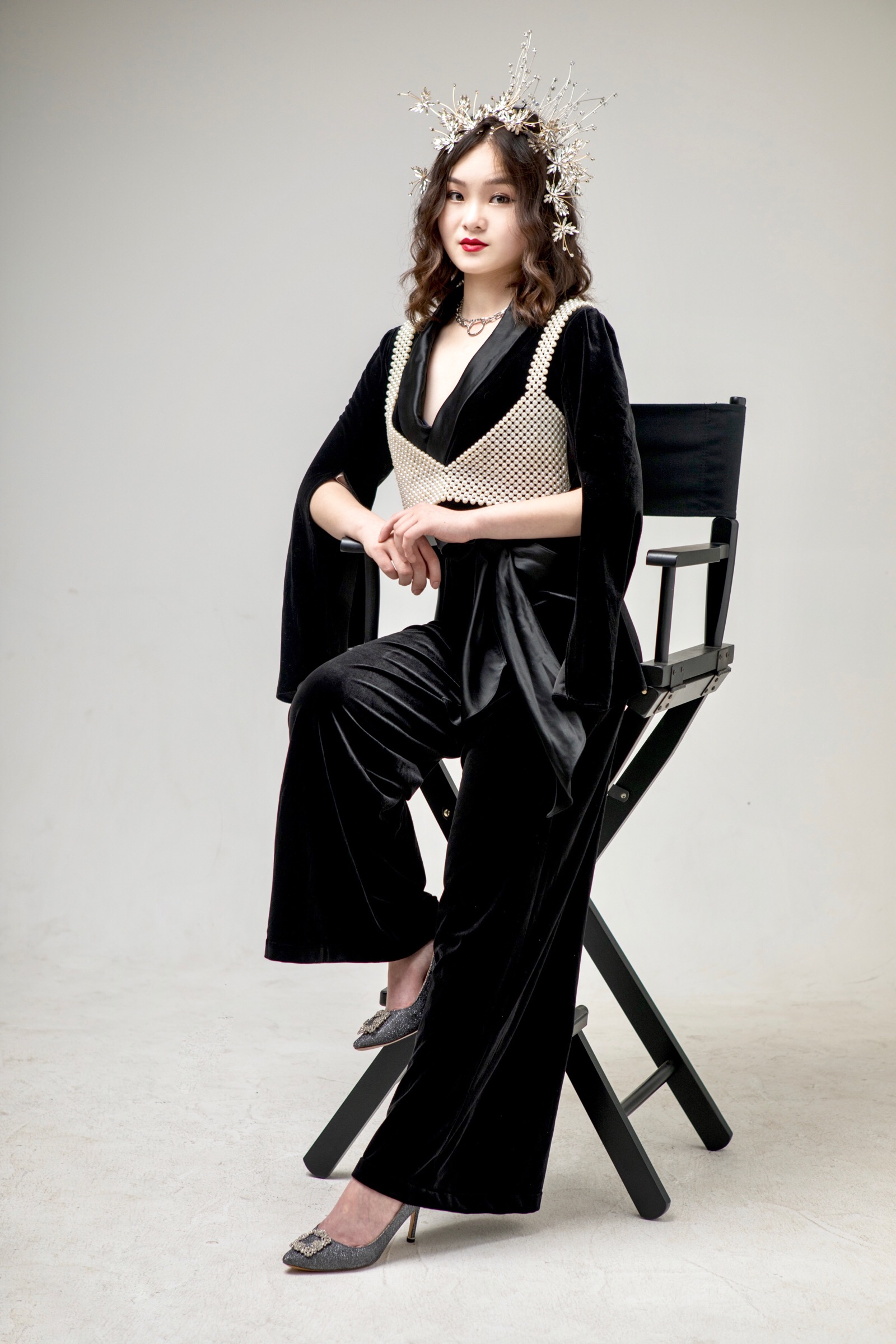 图兰朵:魔咒缘起魔咒缘起美女图片微信头像背影酷霸气