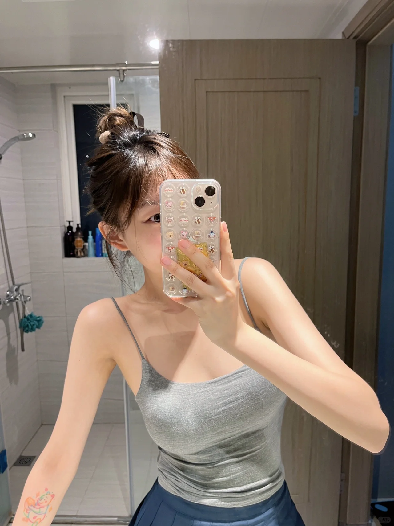 腰封小红书搜索_美女高雅造型