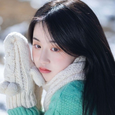 墨茨收集真人男头女头欧美模糊古早日系清新头像_美女头像真人