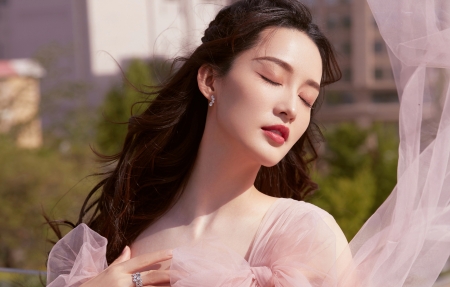 高清全面屏手机锁屏壁纸美女壁纸今日头条_美女壁纸