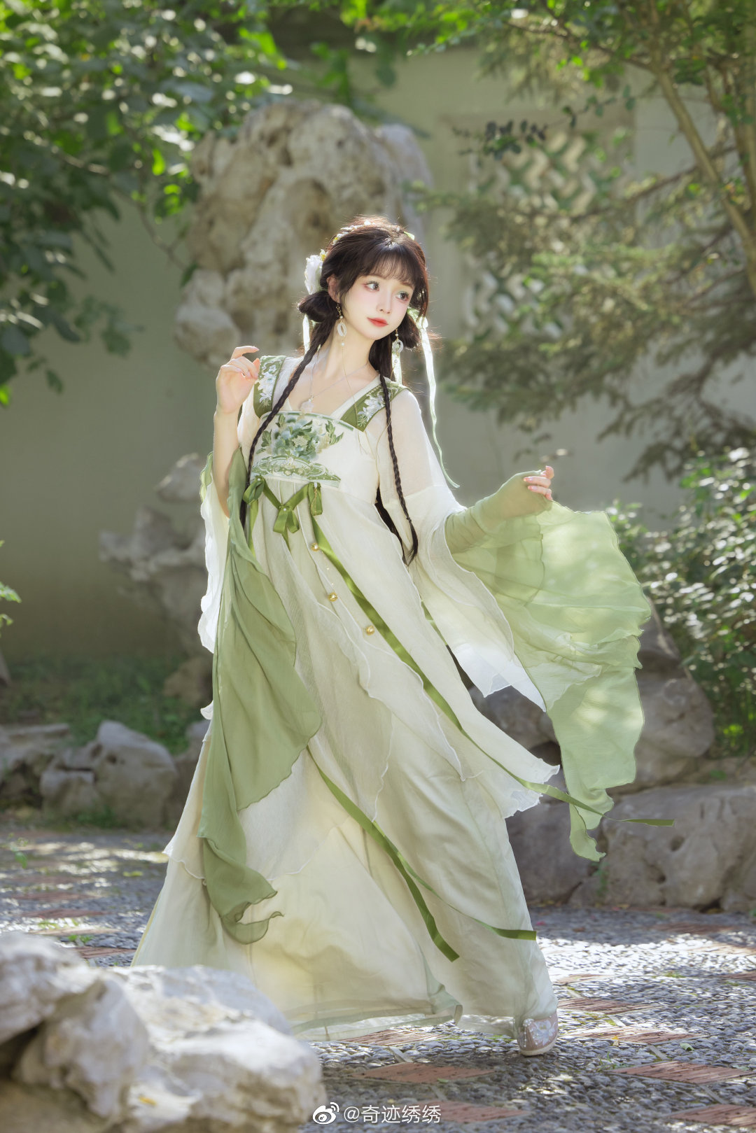 纯欲可爱美女_美女自拍旅游头像