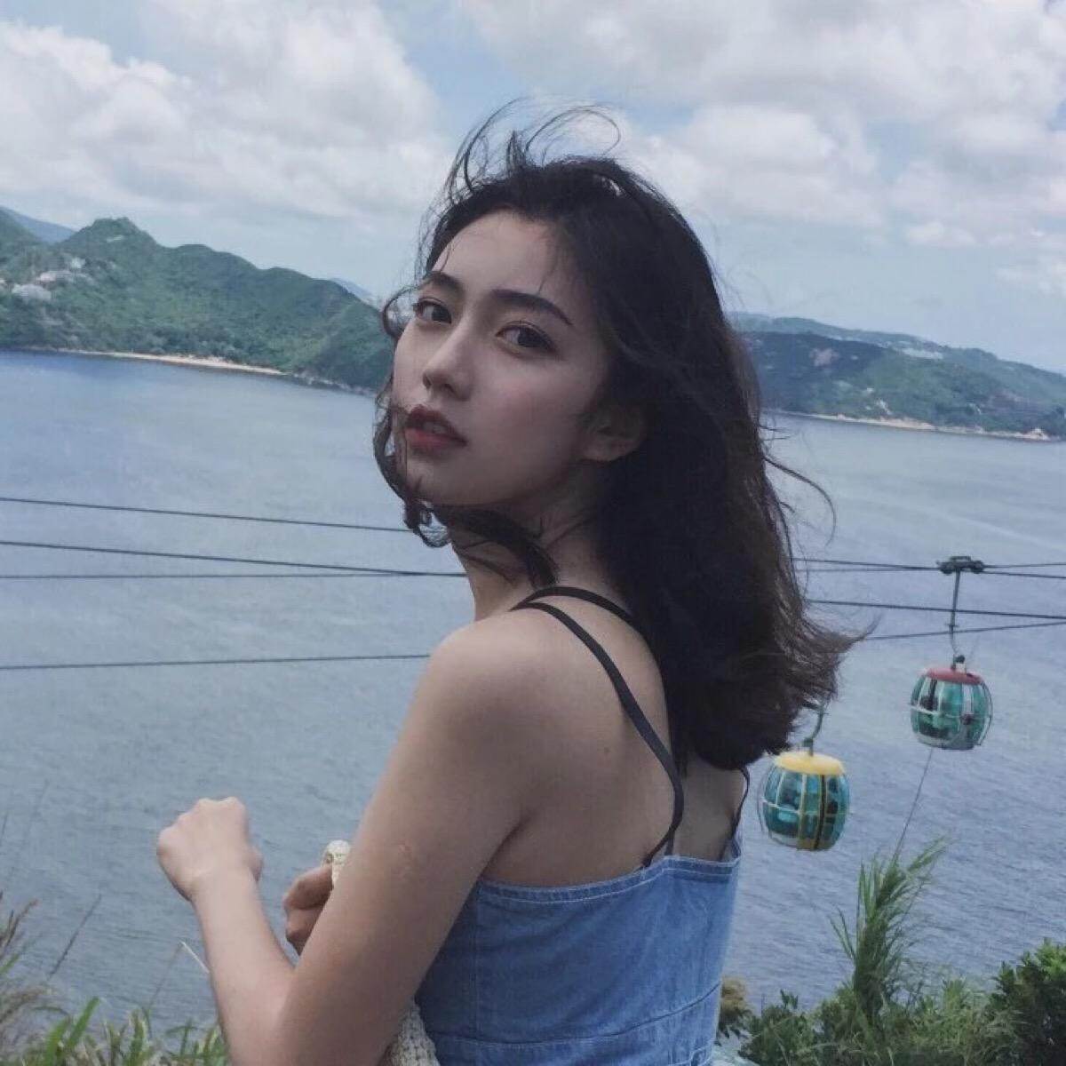草中国婚纱白色美手田地陆地青年女人夏天_美女照片.可爱霸气